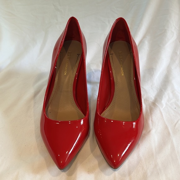 BCBG Red Pointed Heels | Women’s Size 7.5 - Picture 2 of 5